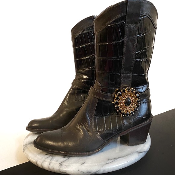 Stuart Weitzman Glam Brown Cowboy Boots - Picture 3 of 8